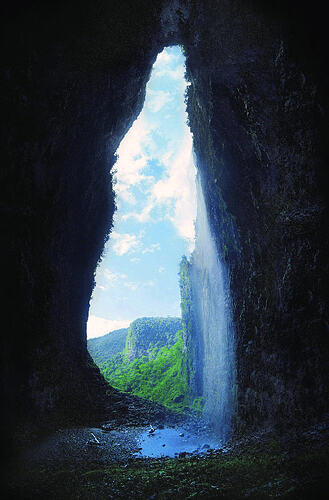 Cueva-El-Fantasma